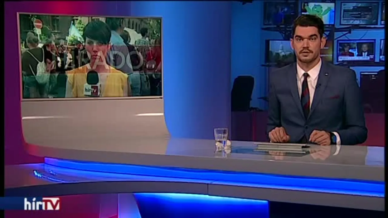 60 helyett 10 – addig tüntetnek, amíg meg nem egyeznek – élő kapcsolás 15 órakor