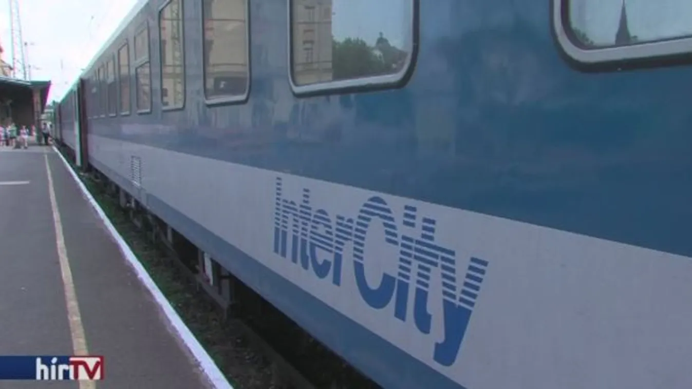 Buszokkal helyettesítenék a pécsi IC-t