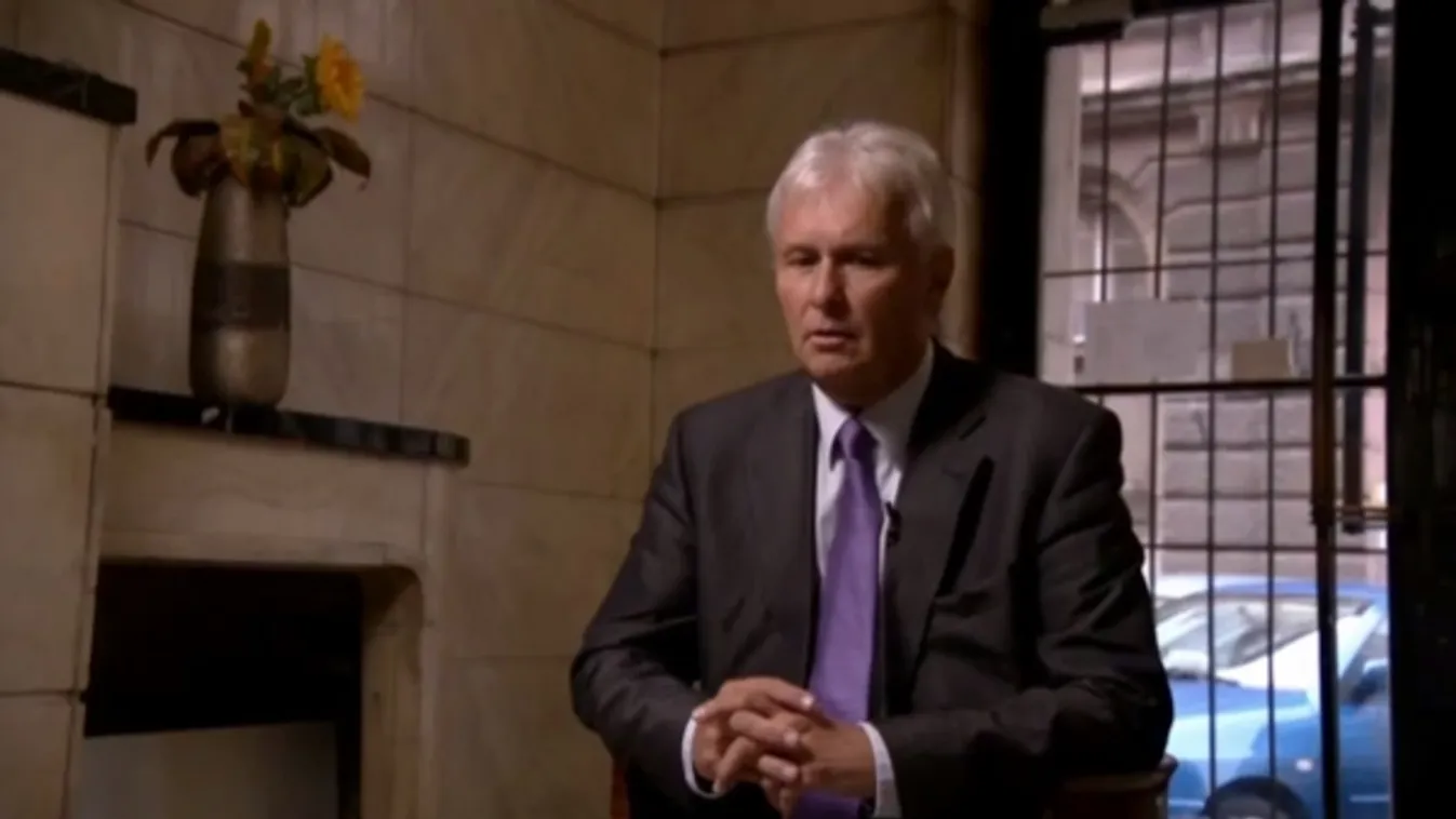 „Nem bírta a romák sikereit a köztévé, ezért rúghatta ki Szenthelyi Miklóst”