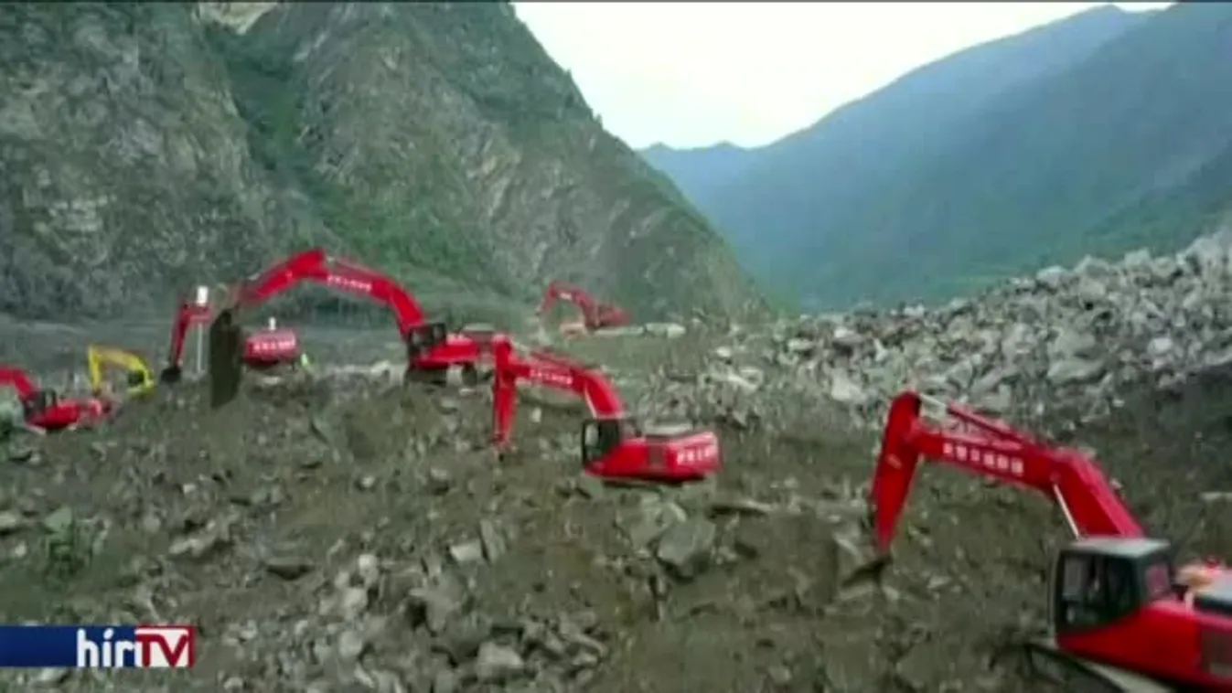 Még mindig több mint száz embert keresnek Kínában