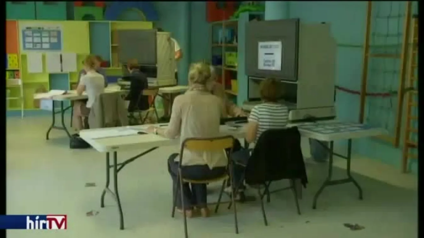 Macron pártja az esélyes a francia választáson