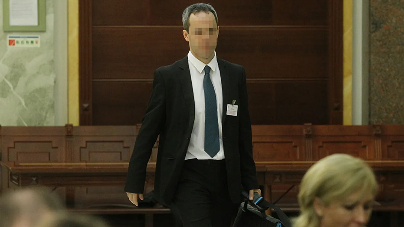 Új esélyt kaphat a lúgos orvos, hatályon kívül az ítélet