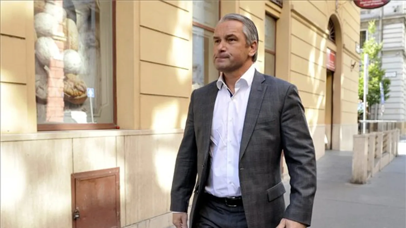 Eldőlt Bernd Storck sorsa: marad