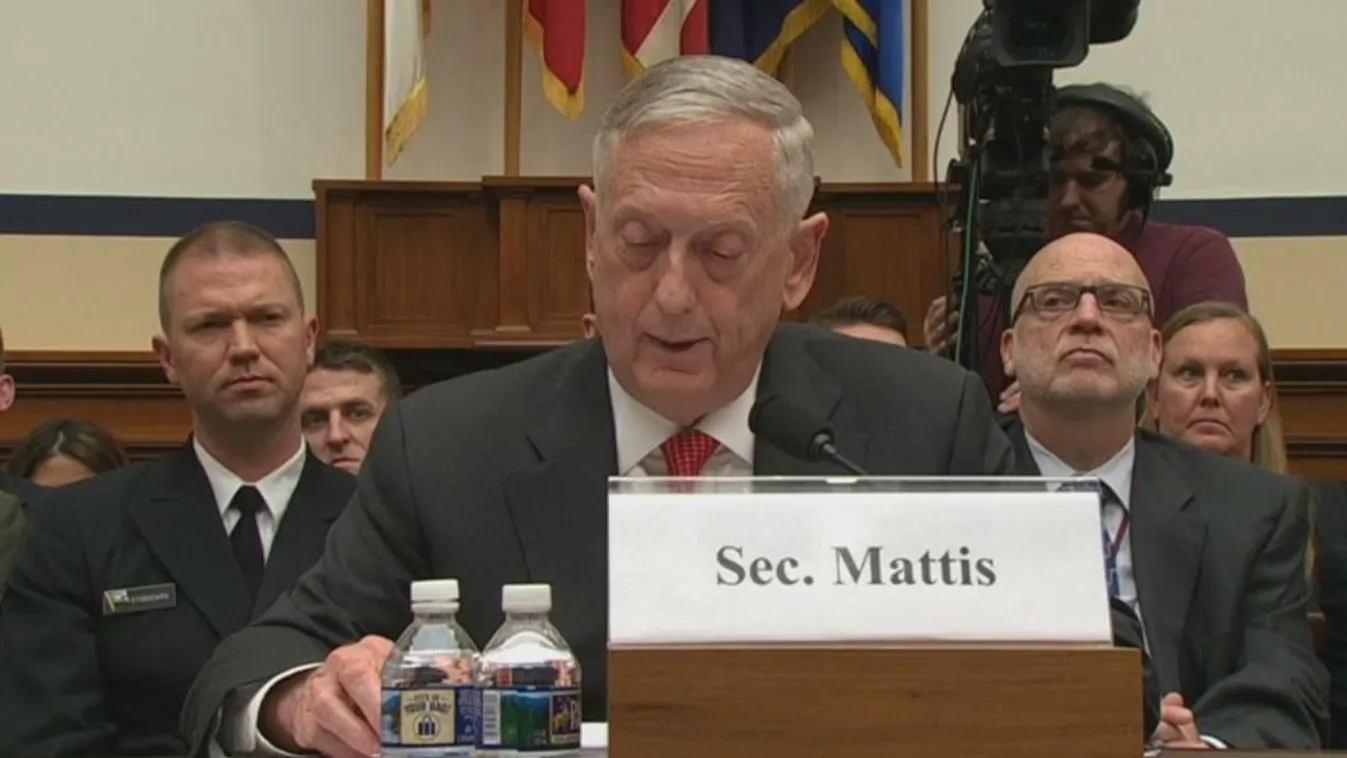 Sokkot kapott a volt tábornok az amerikai haderőtől