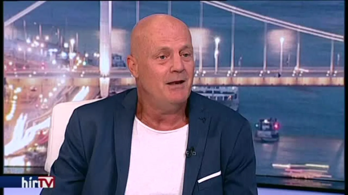 Egyenesen – Beelőzve