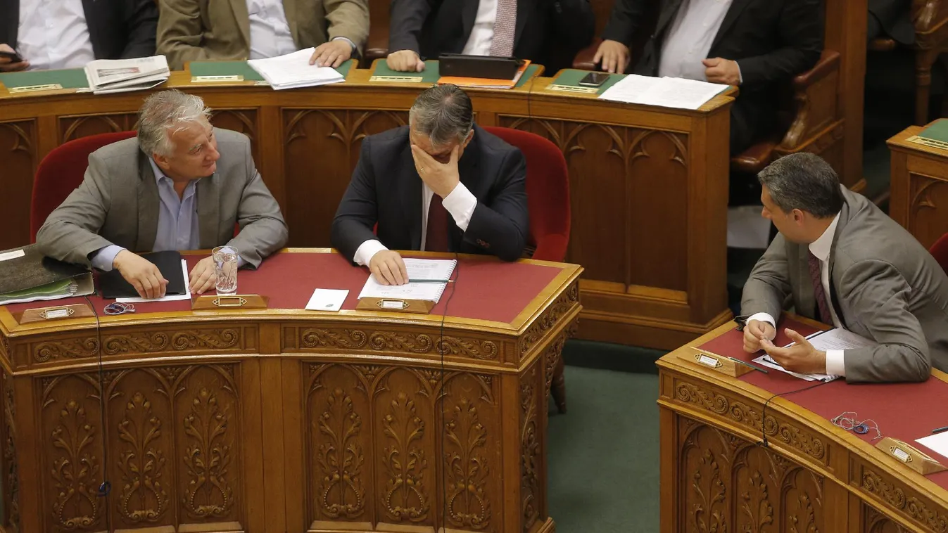 Miniszterelnök úr szeretné