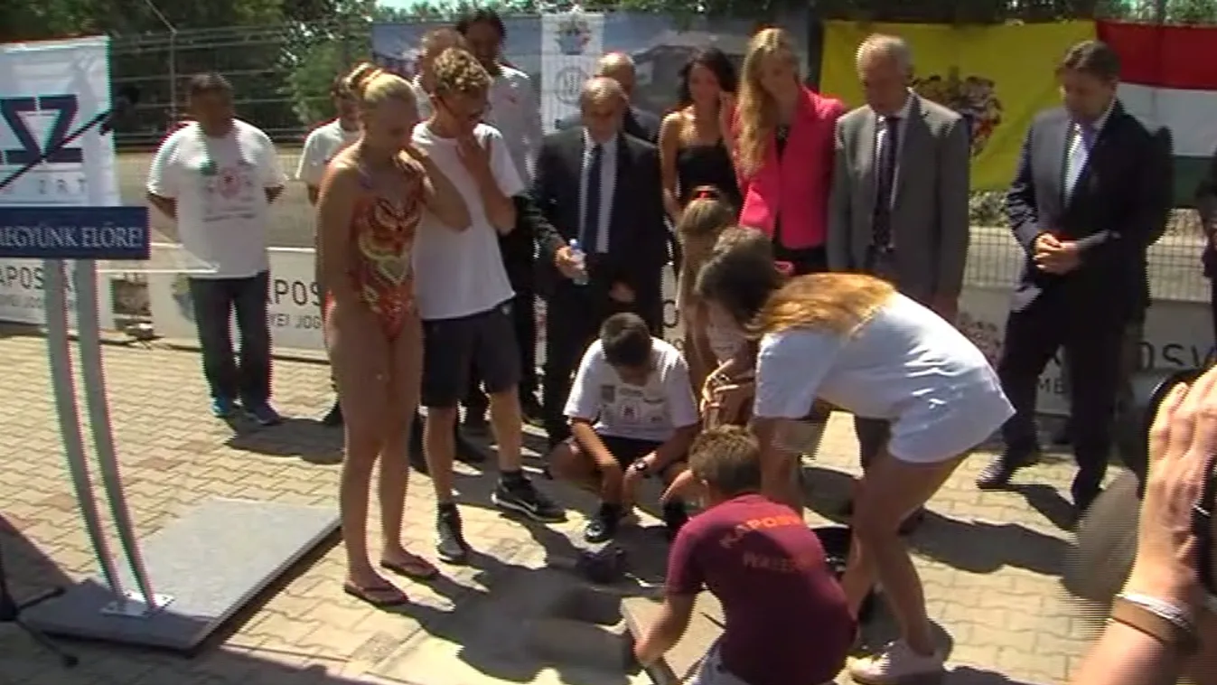 Négy és fél milliárd forintból épül uszoda Kaposváron