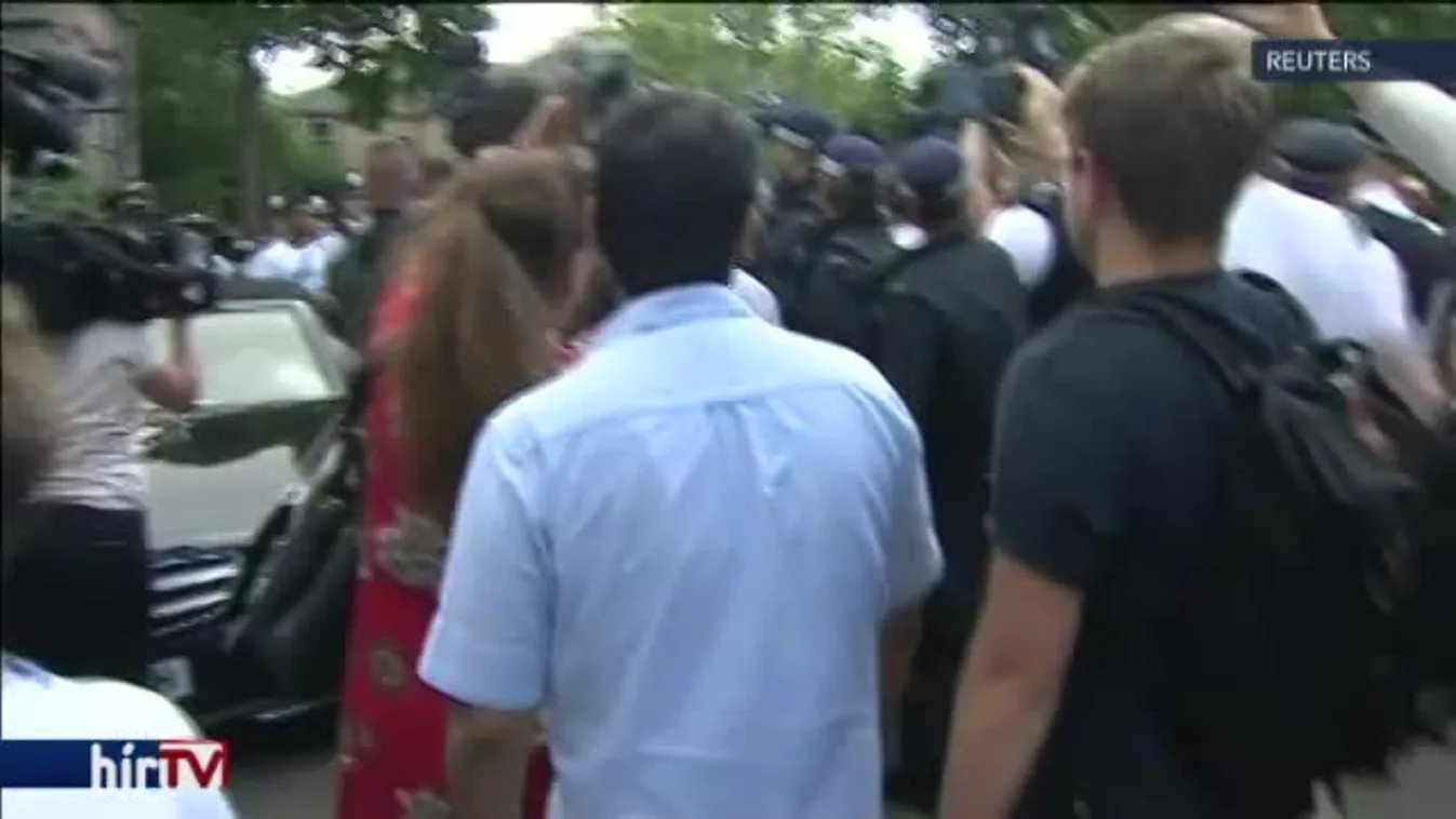 Menekíteni kellett a brit miniszterelnököt