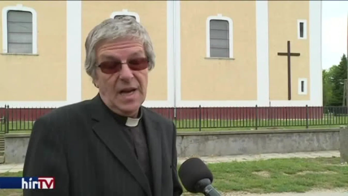 A Fideszt, meg úgy mindent bírál a somlóvásárhelyi plébános