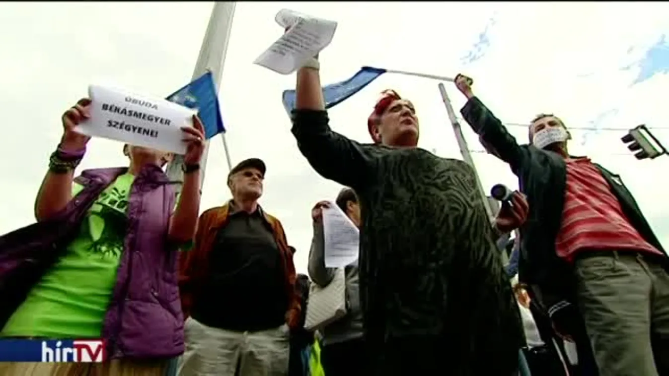 Újabb Horthy-szobrot avattak, morog a DK