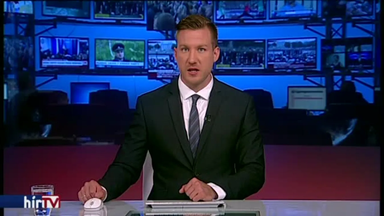 Tüntetéssel kérik Áder vétóját a tanárok