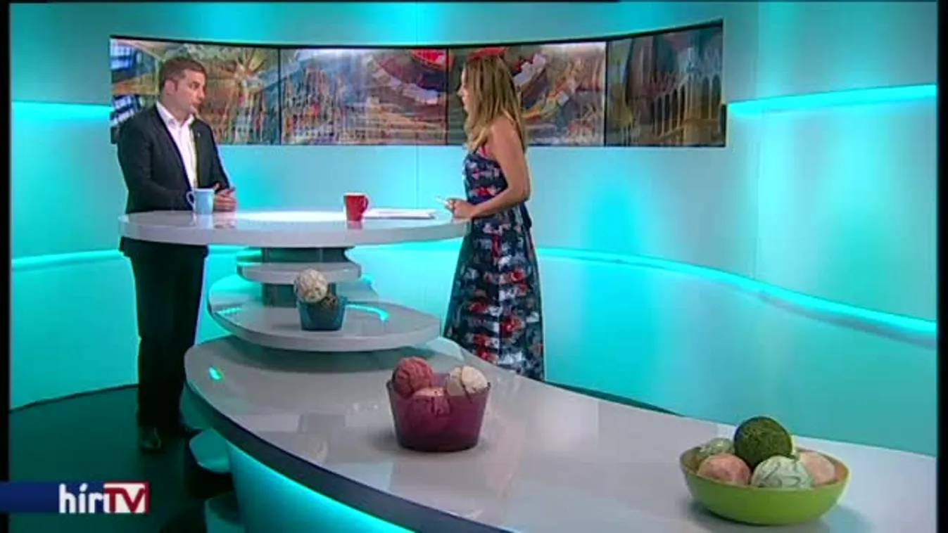 Reggeli járat – Folytatódik a plakátháború