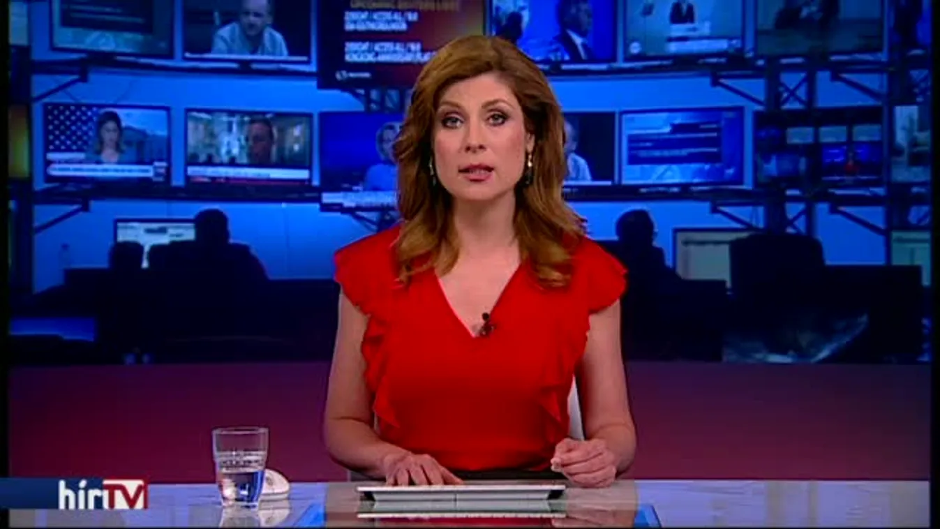 Népbutítás miatt átragaszt az Együtt