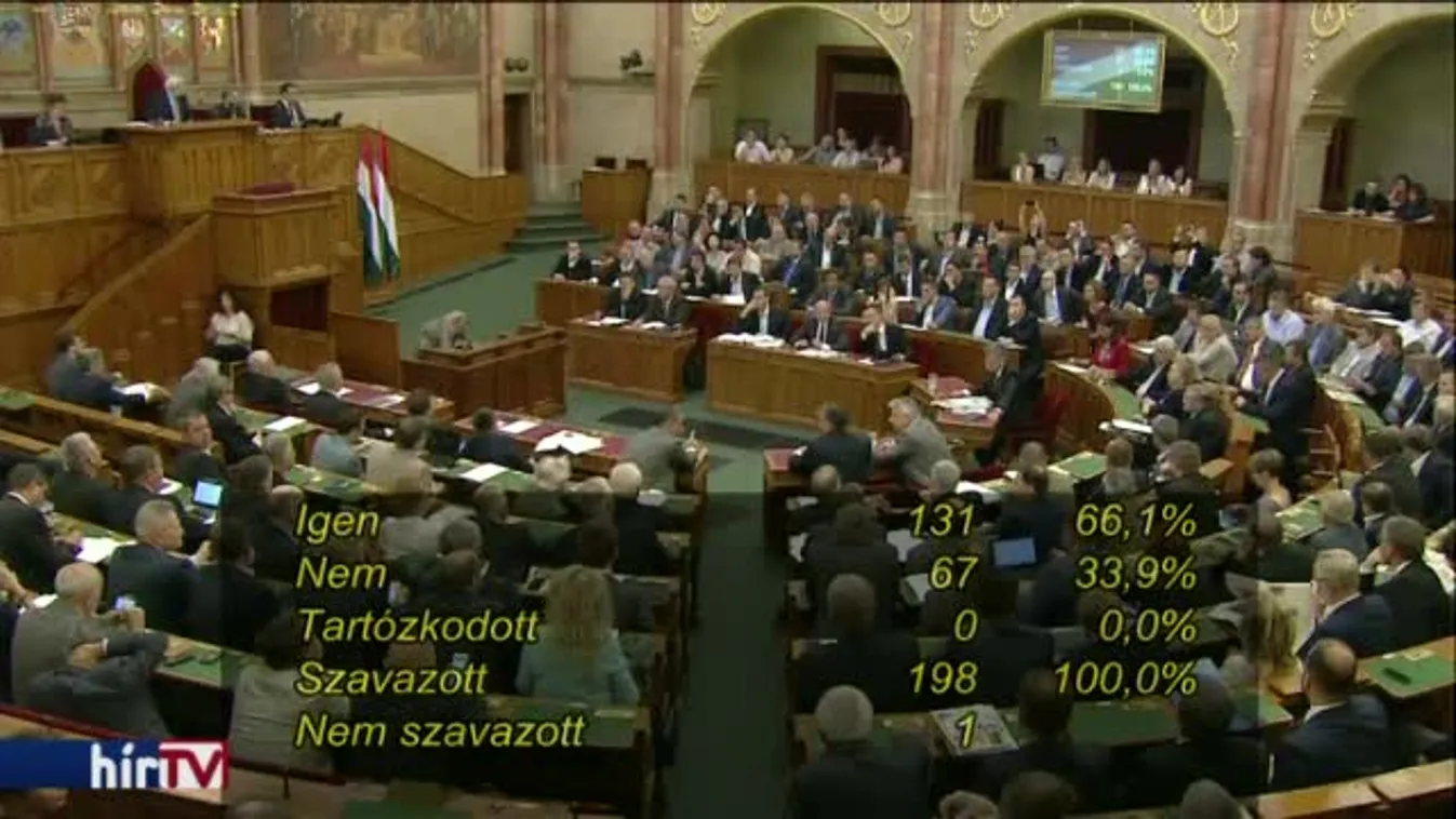 A rezsibiztos újabb összeesküvés-elmélete: Simicska veszi meg az MSZP-t