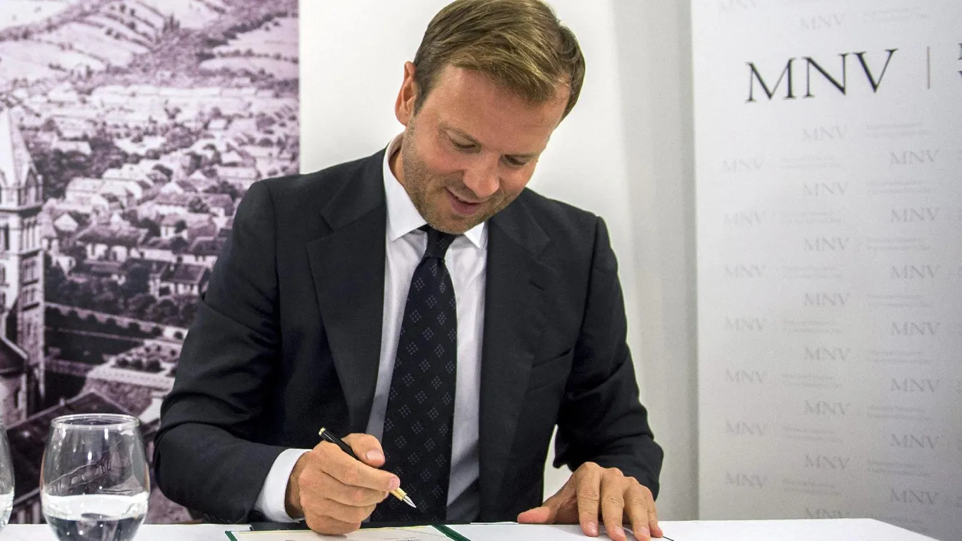 Havi hétmilliót keres a fővagyonkezelő