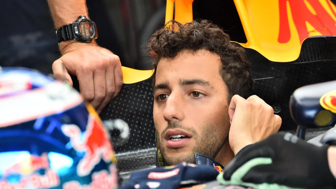 Ricciardóé a kaotikus Azeri Nagydíj