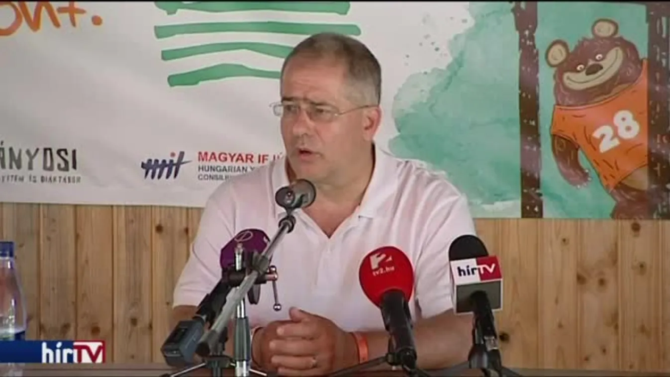 LMP: Orbán háborúsdit játszik Magyarországon