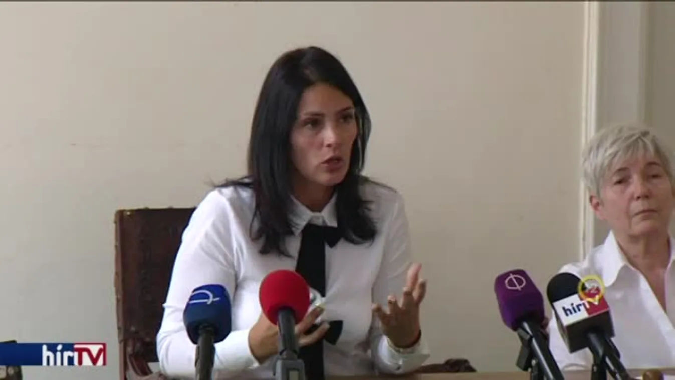 Riasztás – Családi hadsereg