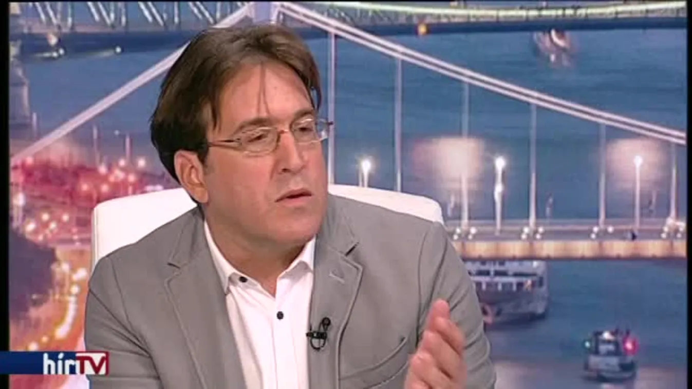 Egyenesen – Uborkaszezon helyett