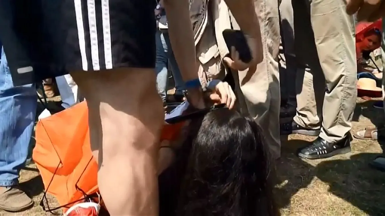 A hajánál fogva teperték le Orbán beszédén