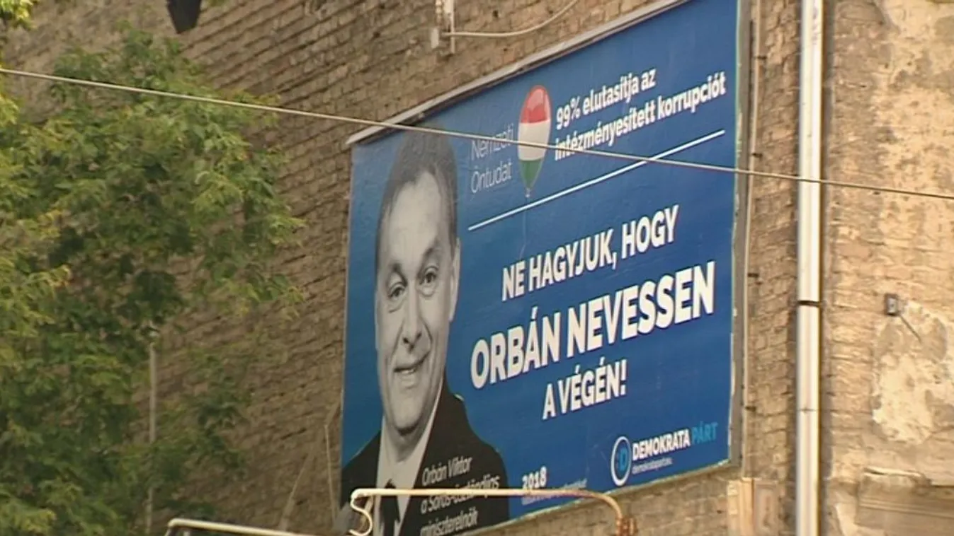 Itt az első „törvényes plakátkampány”