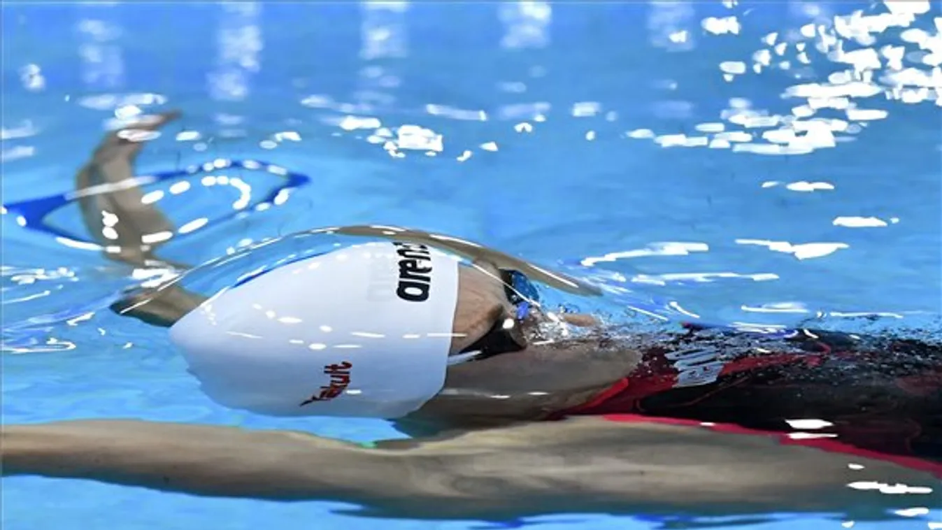 Hosszú Katinka ezüstérmes 200 méter háton