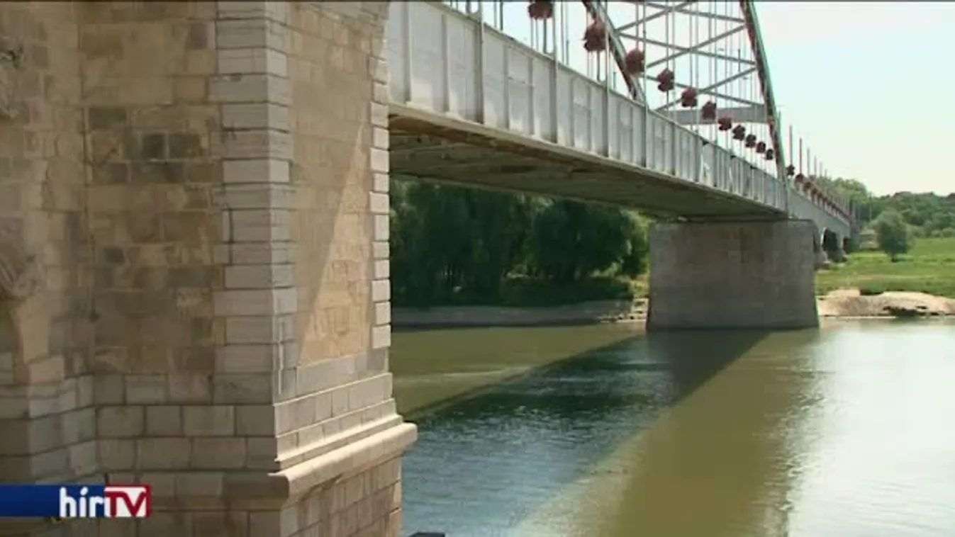 Az iszap mélyéről emelnék ki a szovjet harckocsit