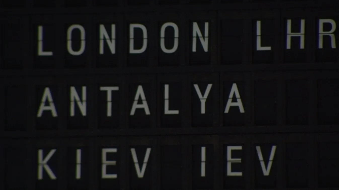 Újabb 219 pórul járt magyar turista érkezett haza