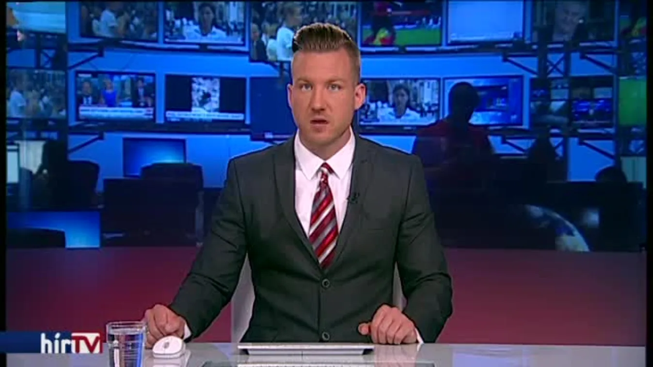 Kiégett egy csuklós Volán Budaörsnél