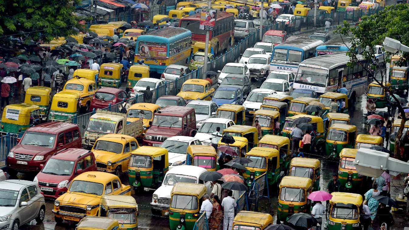 Munkanélküliséget hoznak az önvezető autók, nem kér belőlük India