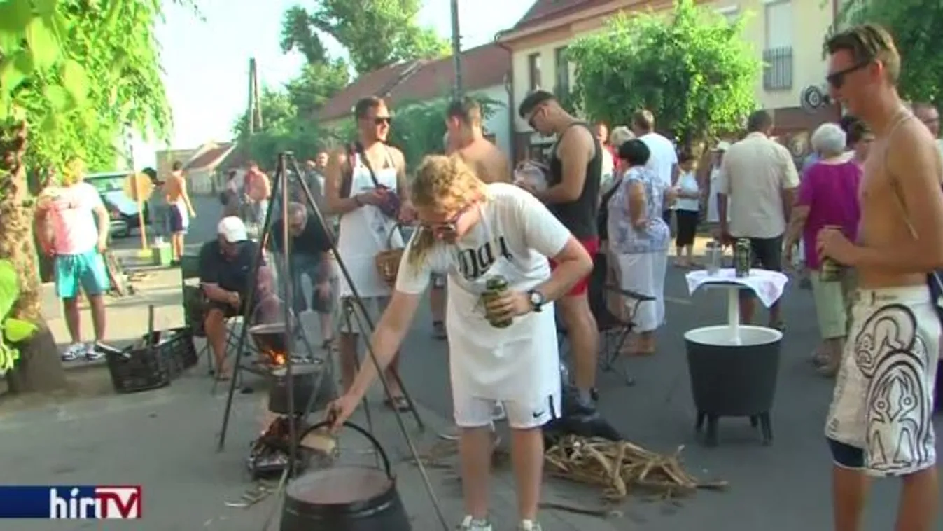 Több százan főztek halat Mohácson