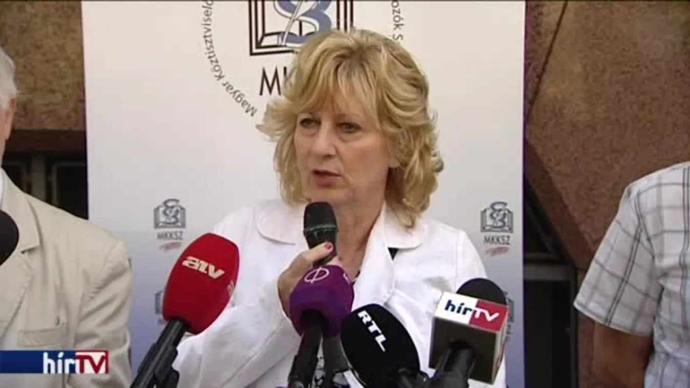 Több mint száz önkormányzatnál sztrájkoltak a köztisztviselők és közalkalmazottak