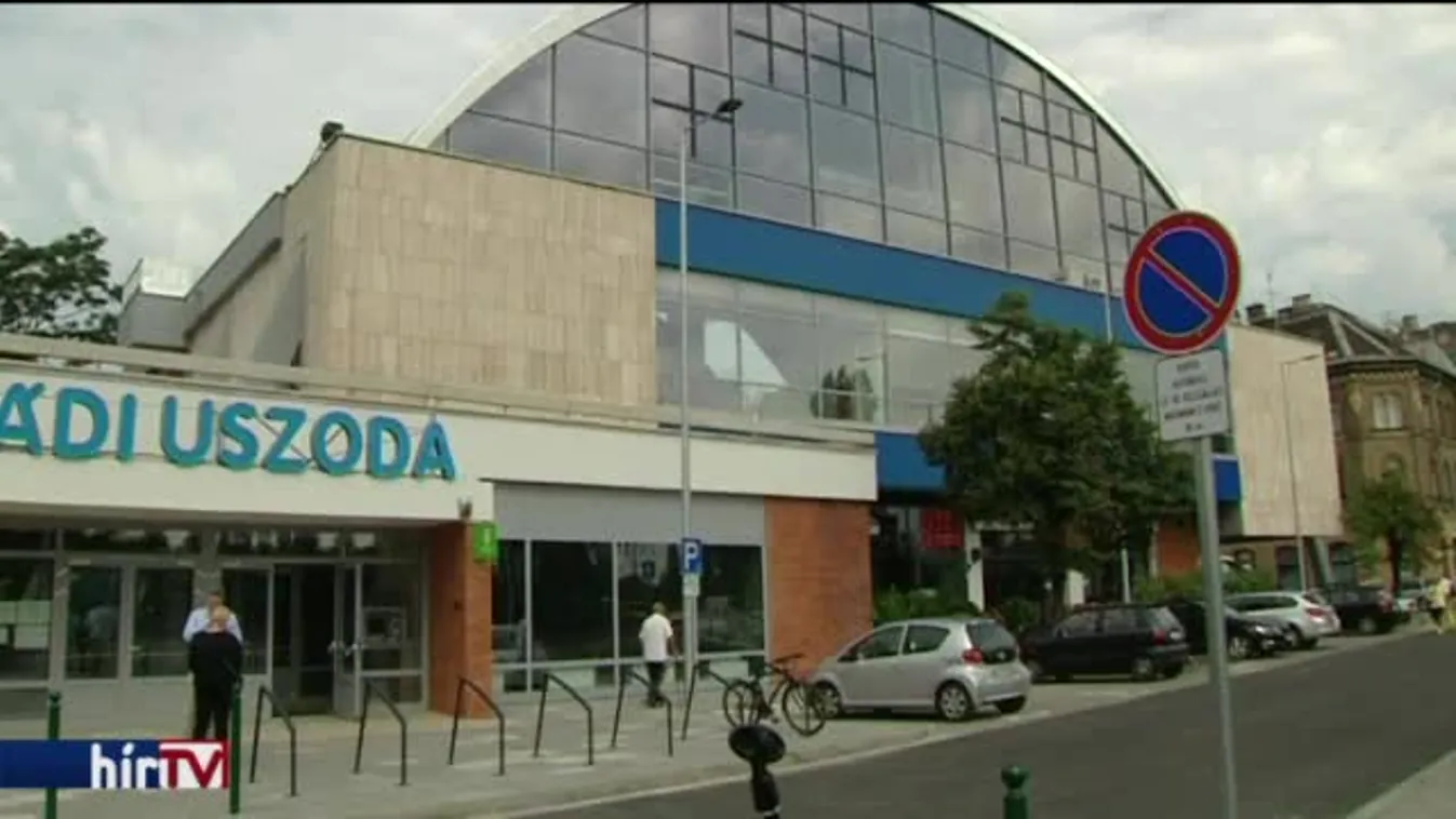 Lezárták a budai alsó rakpart egy részét