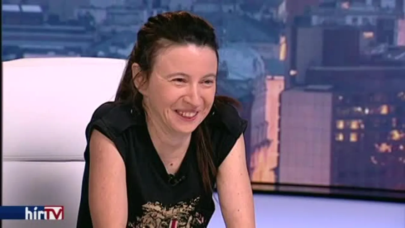 Egyenesen – Hajszál híján