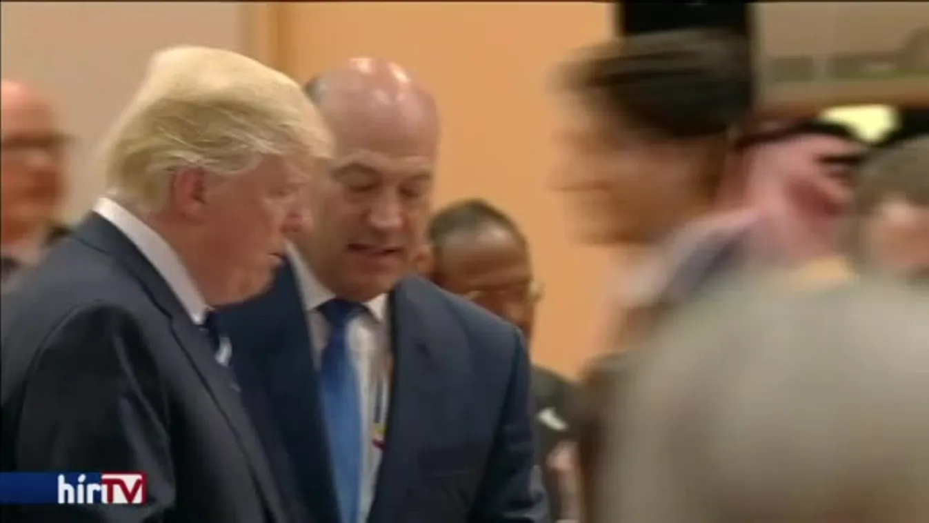 Newsroom – Húszak találkozója – 1. rész