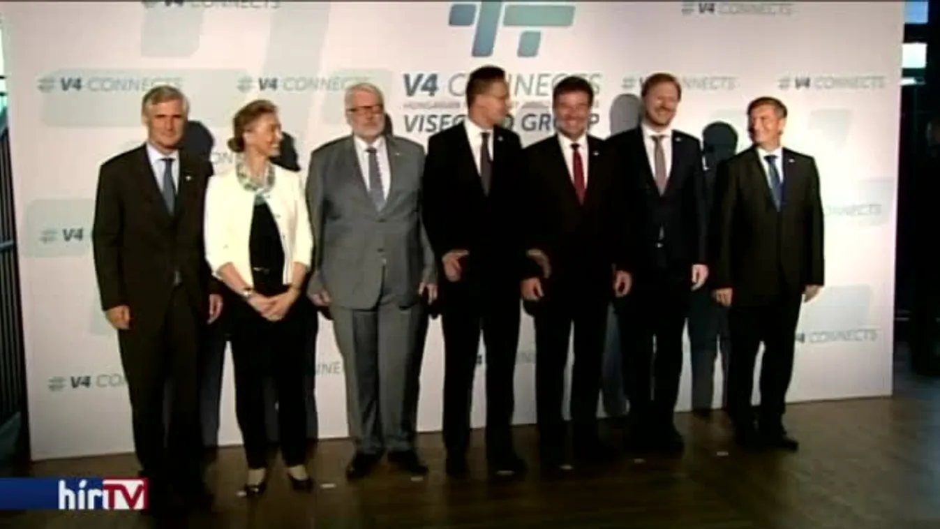 Szijjártó: A V4-ek Európa motorja