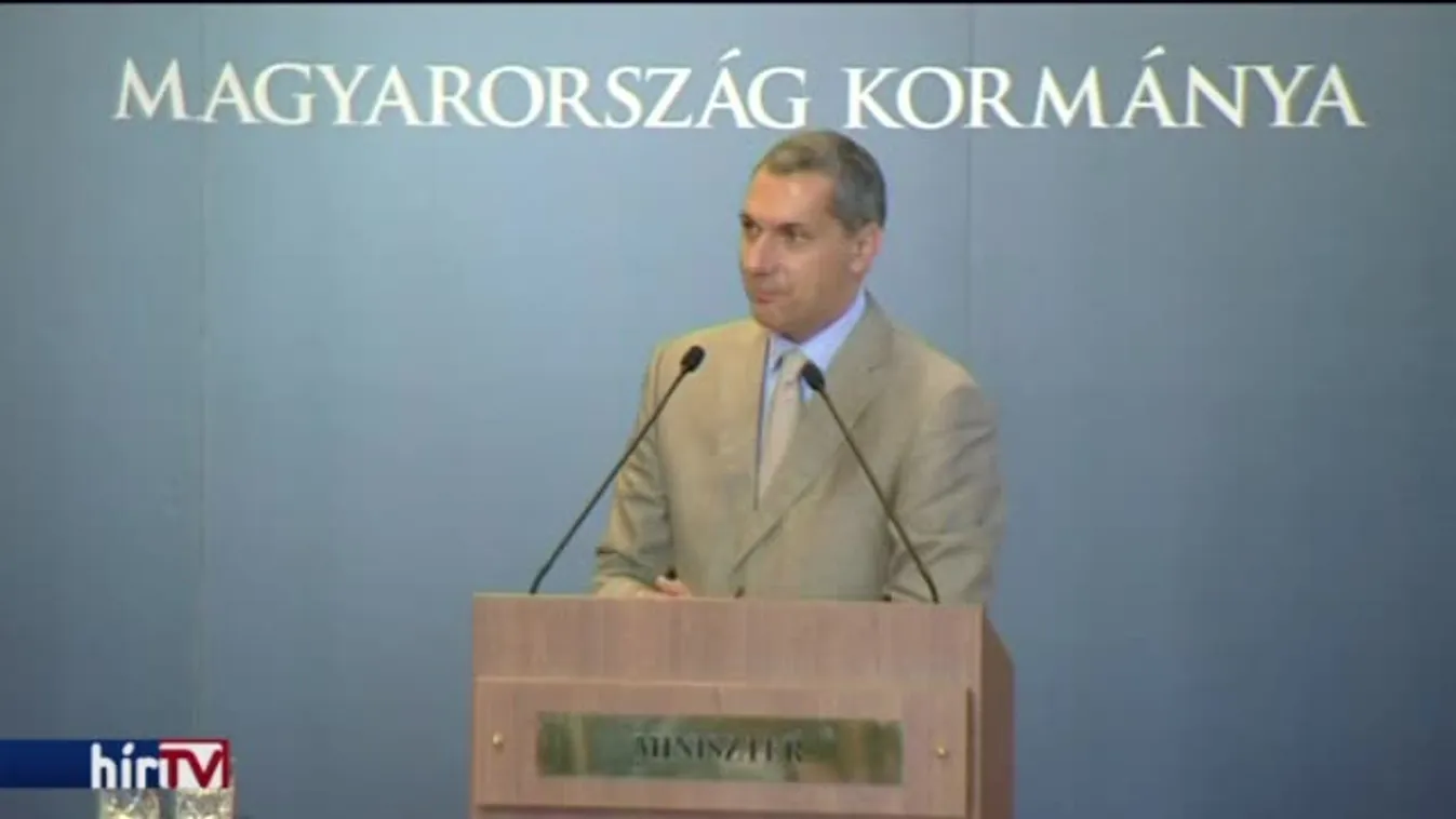 Newsroom – Plakátszakítás