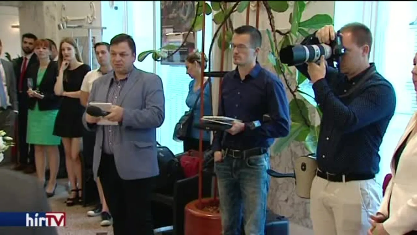 Kormányközeli bankok szakítanak az MFB-pontokkal