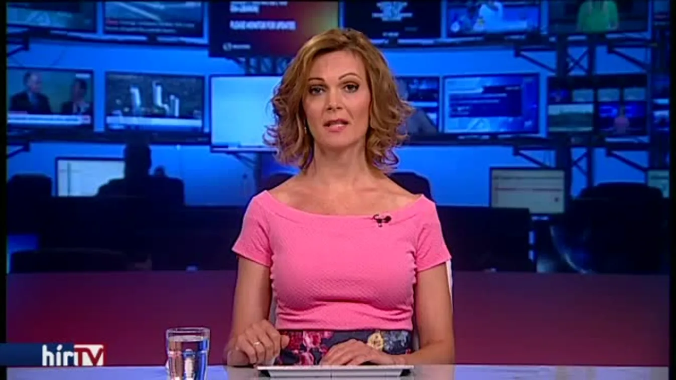 Ma is csak munkások voltak az ugrótornyon