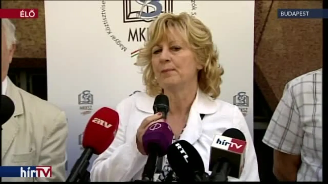 Ötezernél is több önkormányzati dolgozók sztrájkolt