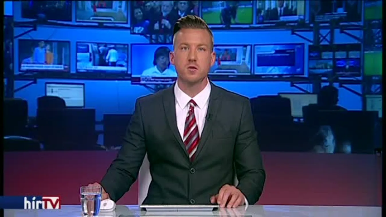 Szinkronúszással kezdődik a vb