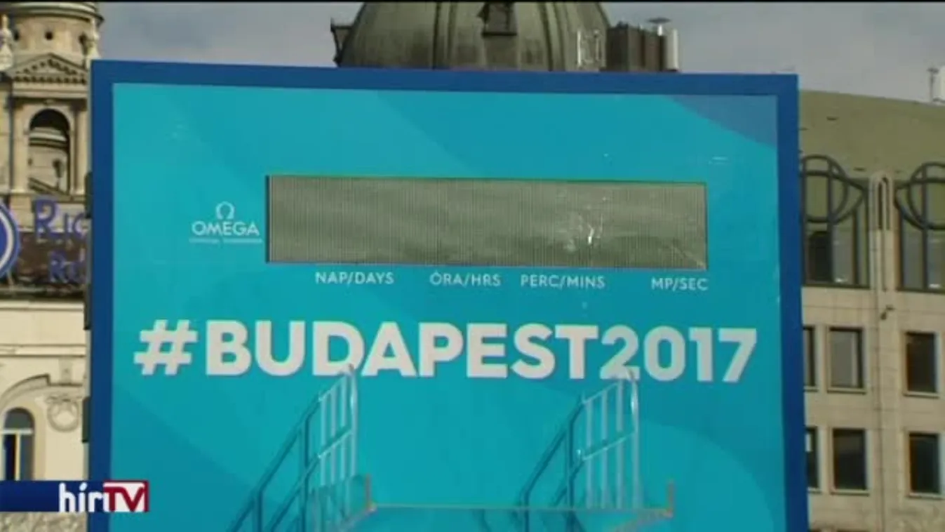 Ezres órabérben unatkoznak a diákok a Duna Arénában