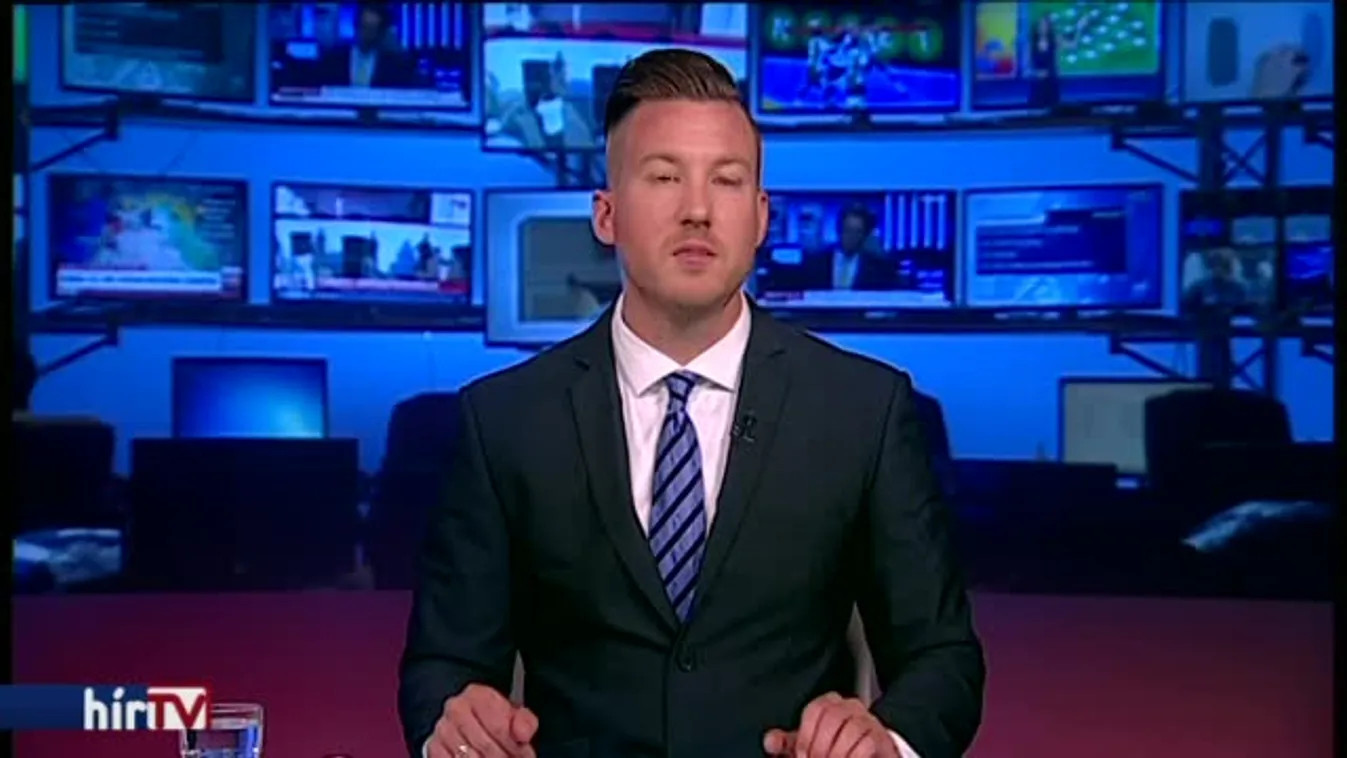 Könnygázt kaptak a Ku-Klux-Klán ellen tüntetők