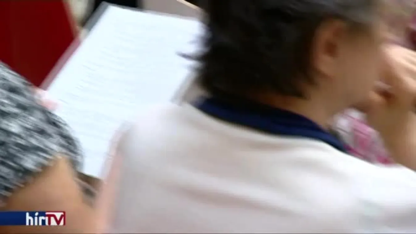 Kicsinálnák a bulinegyedet a lakók