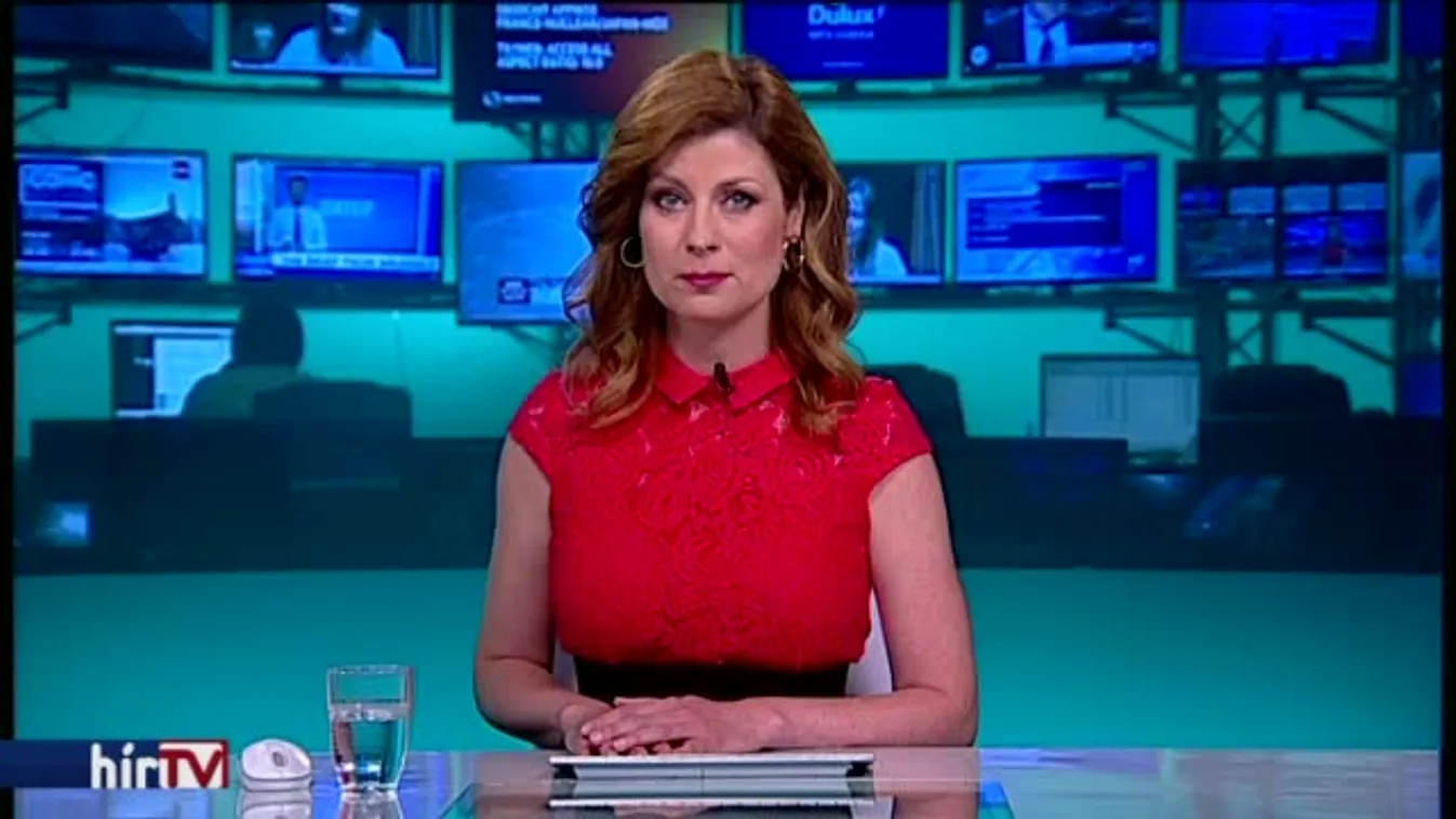 A Balatonnál táborozó erdélyi gyerekeket látogatott meg Herczegh Anita