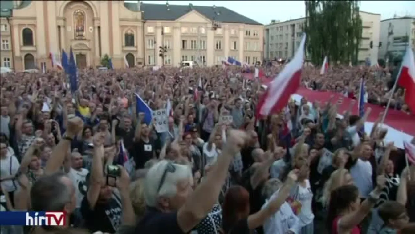 Ultimátumot kaptak a lengyelek az Európai Bizottságtól