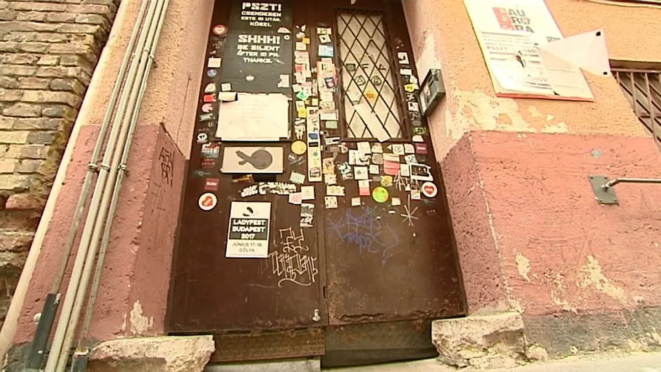 Újra kinyithat az Auróra