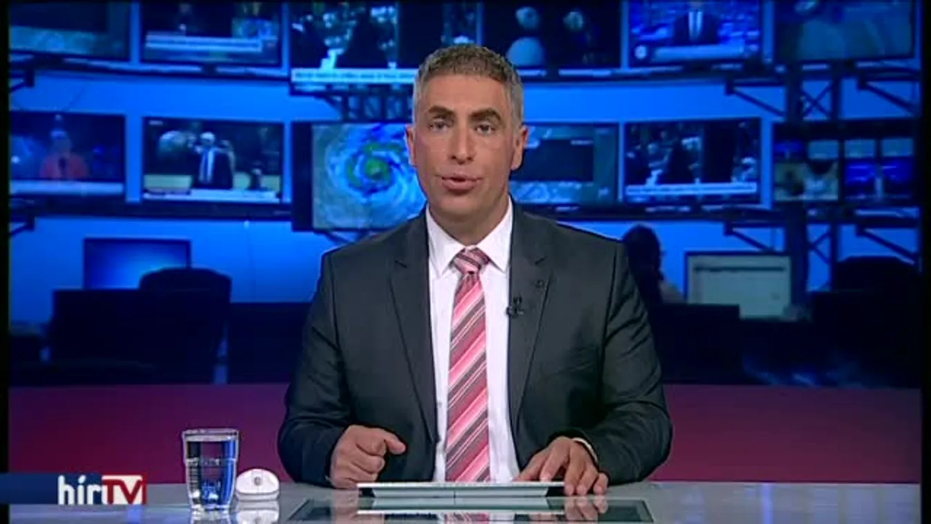 Alamizsnát kapnak emelésként a védőnők