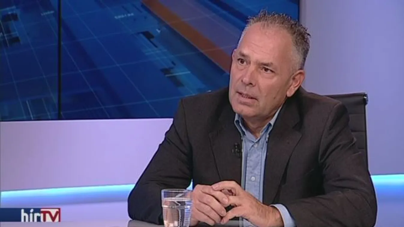 Köztisztviselők szállították a nyugdíjaslistát a Fidesznek?