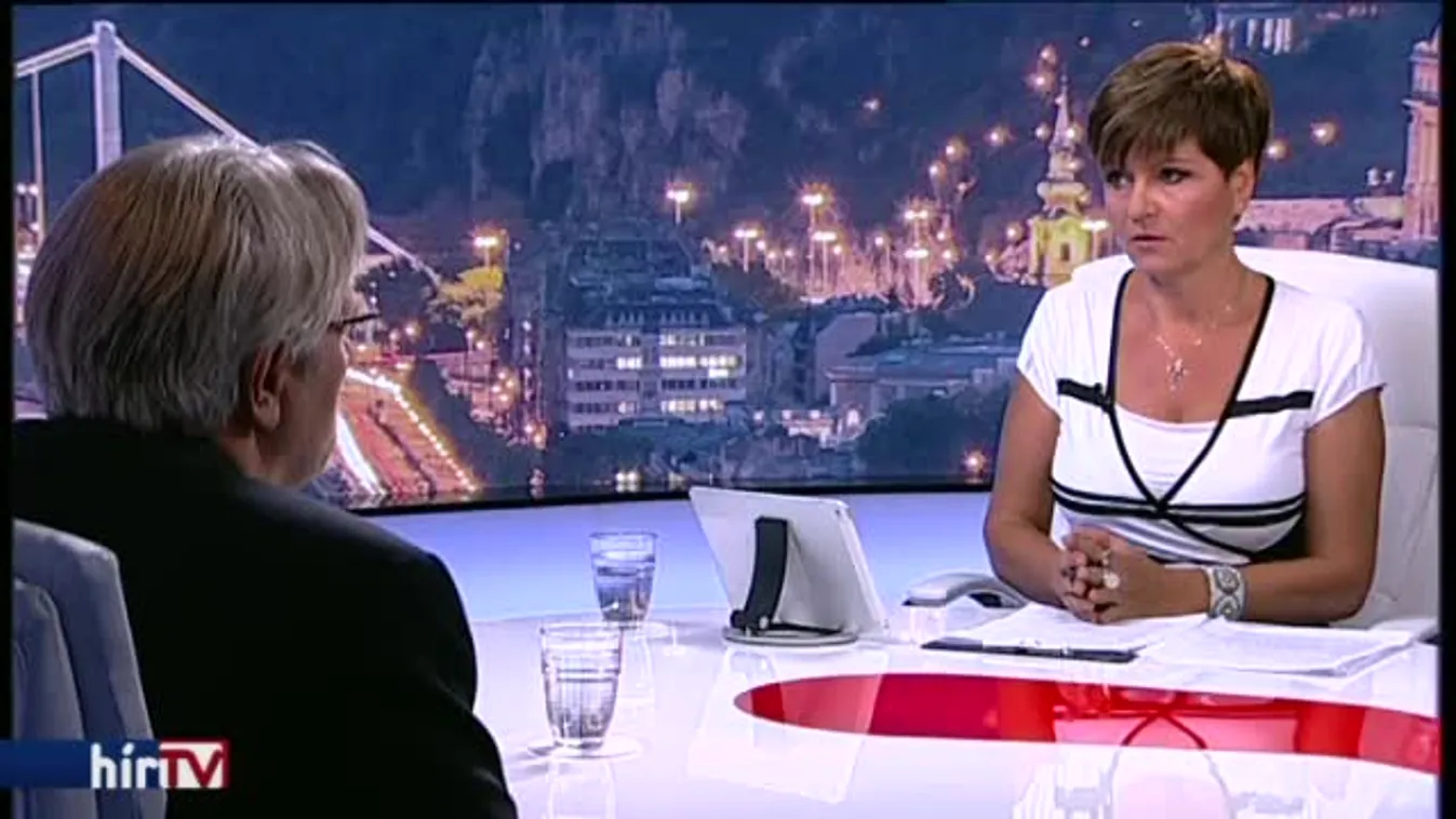 Egyenesen - Benyúlás